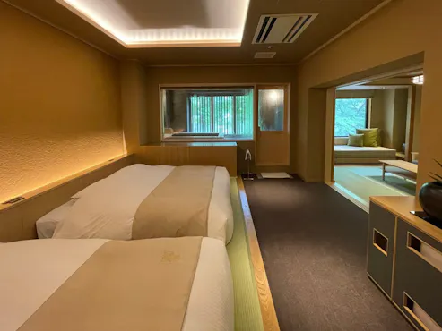 附展望浴池的西式客房(70平方米)