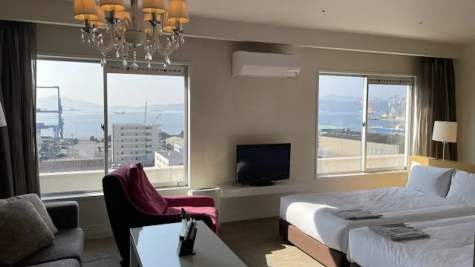 Clayton Bay Hotel