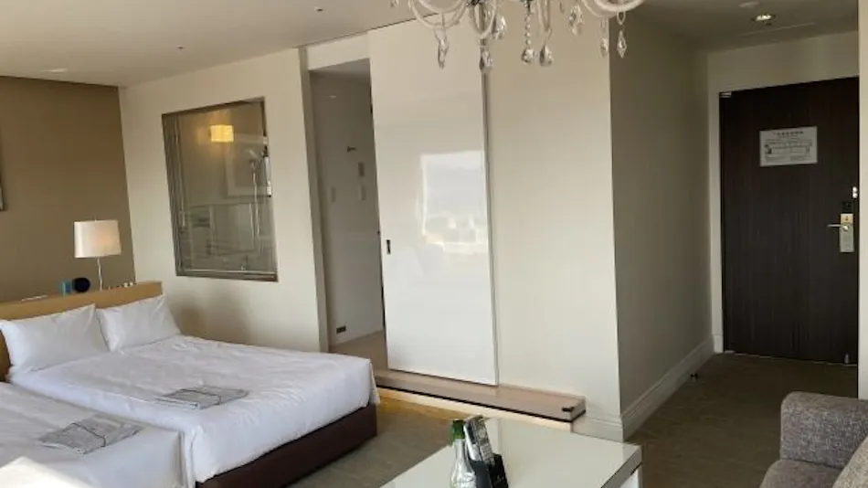 Clayton Bay Hotel