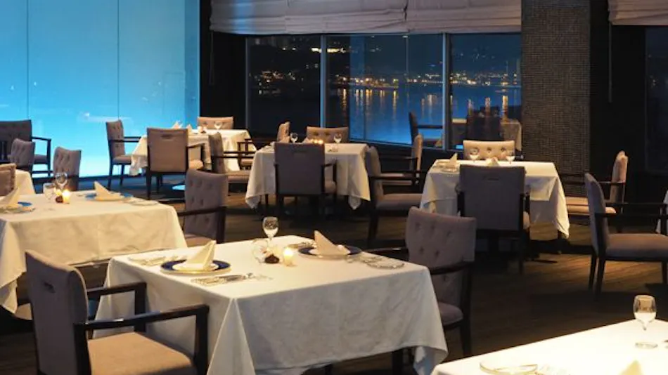 Clayton Bay Hotel