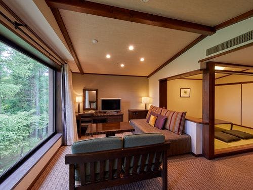 お子様連れのお客様にも快適な和室スペース