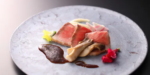 皆生游月