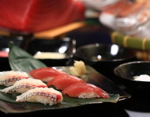 【ビュッフェ】鯛・鮪寿司イメージ