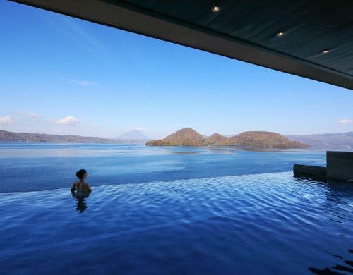 湖上の湯露天風呂(秋)