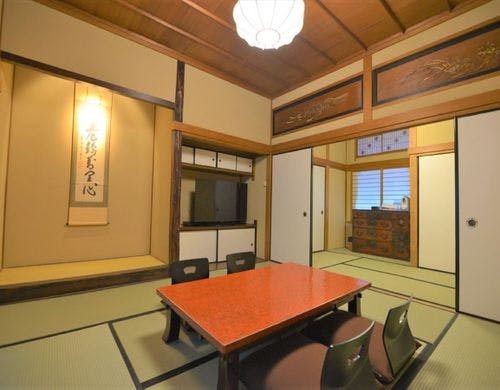 1階【登録有形文化財　温泉檜風呂付】旧館