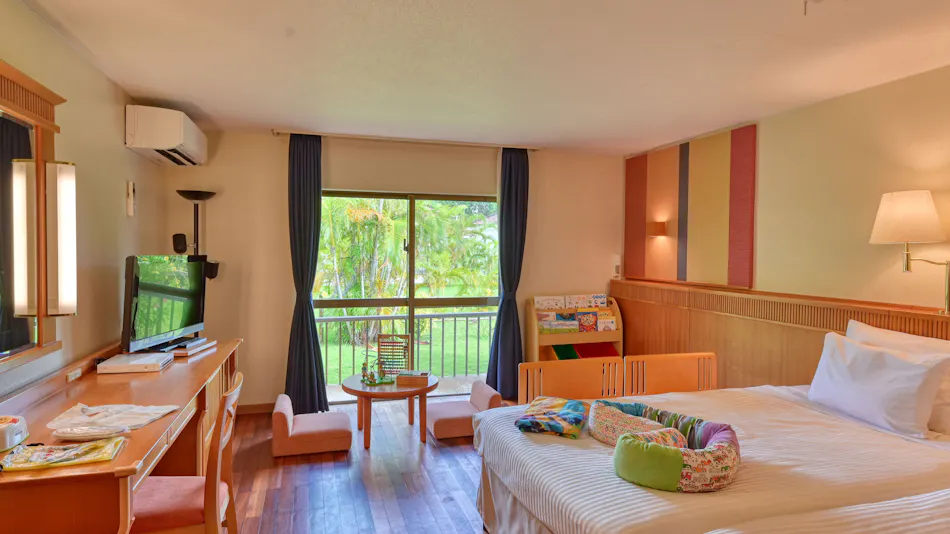 FUSAKI BEACH RESORT HOTEL & VILLAS