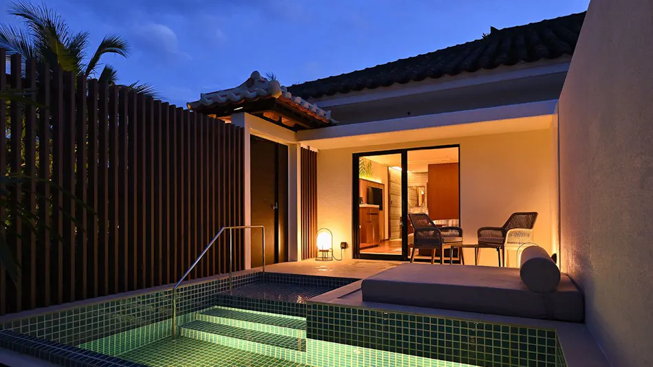 FUSAKI BEACH RESORT HOTEL & VILLAS
