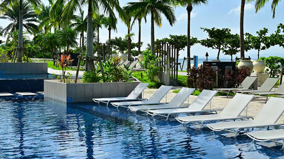FUSAKI BEACH RESORT HOTEL & VILLAS