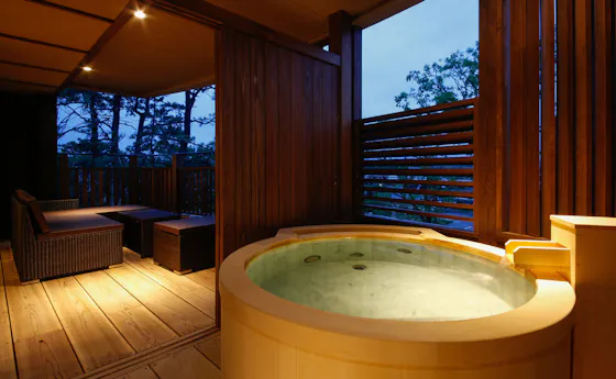 専有露天風呂付客室 TypeA(諭鶴羽山側)