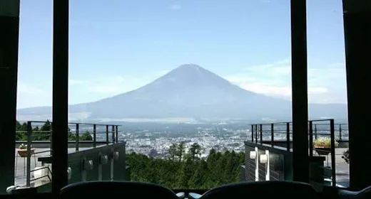 【早期75】75日前までの予約【オンラインカード決済】雄大な富士山を望む大人のリゾート【素泊まり】