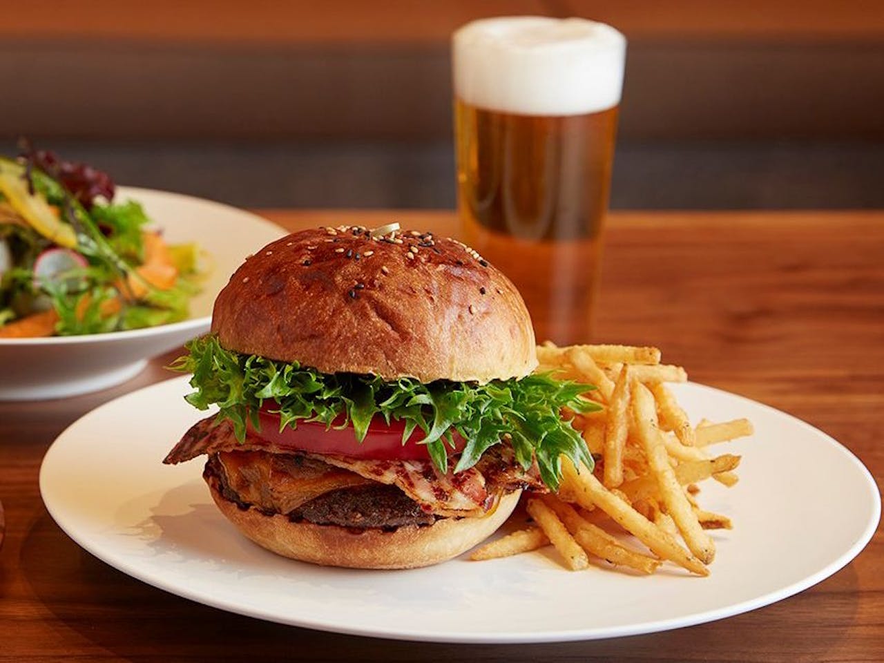 ホテルオリジナル黒毛和牛バーガ