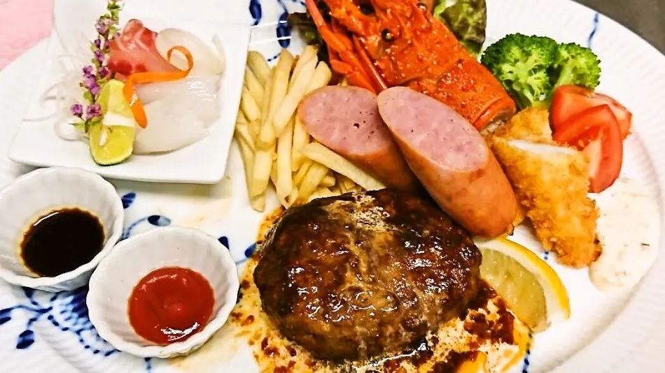 Izu Kogen Onsen Lucy Kiki: Enjoy In-Room Dining with Open-Air Bath