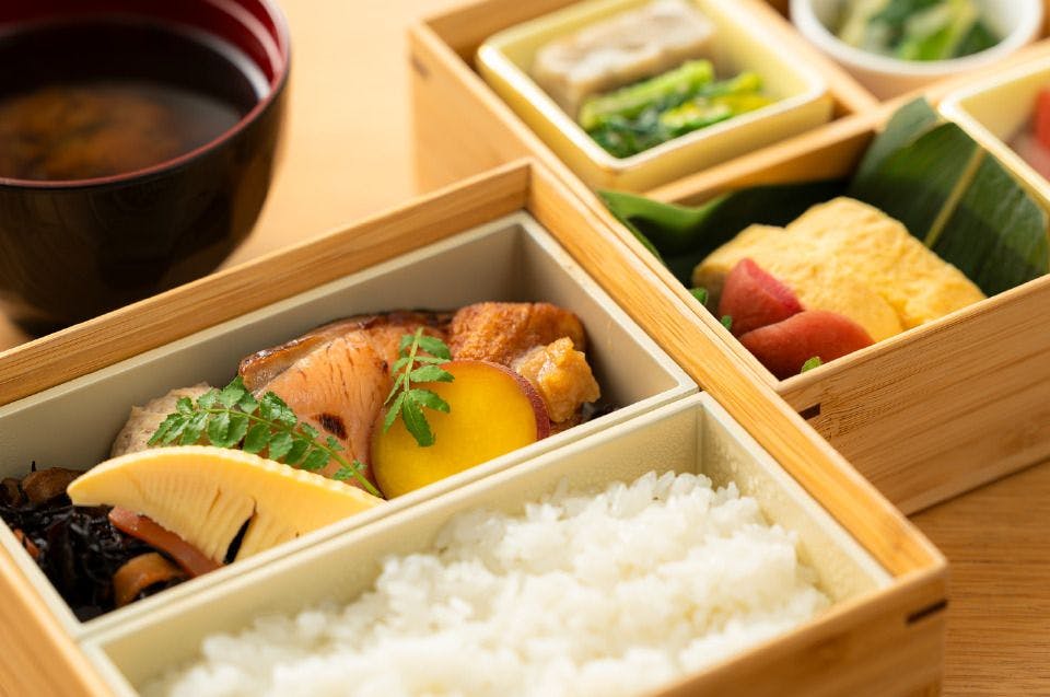 当ホテル限定「懐石 游美」の和朝食