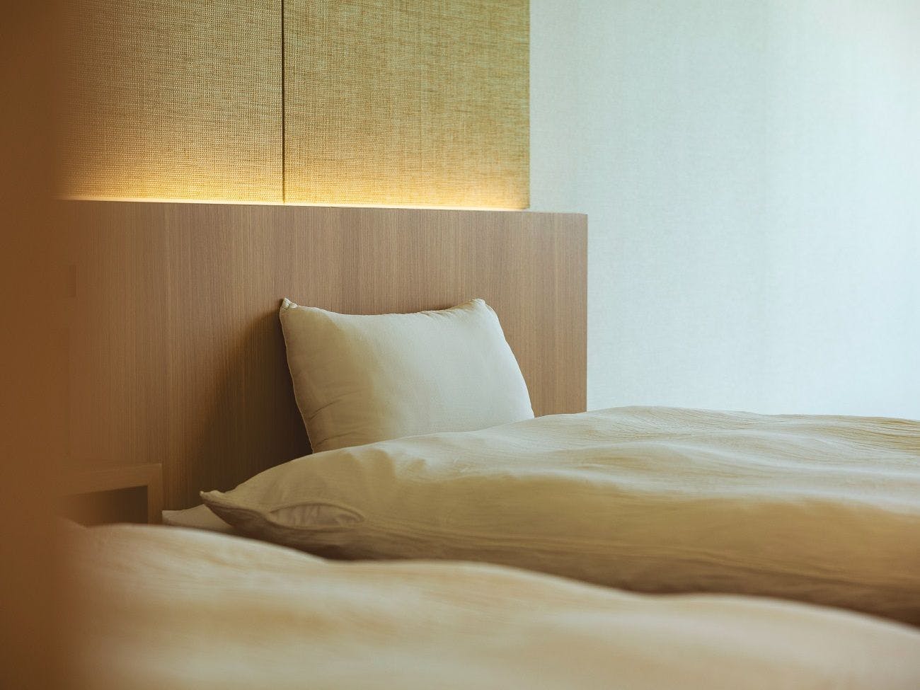 เราใส่ใจในรายละเอียดของเตียงและผ้าปูที่นอน