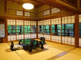 【新潟県湯沢・苗場の高級ホテル・高級旅館】静かな森と明治・大正離れの宿 環翠楼