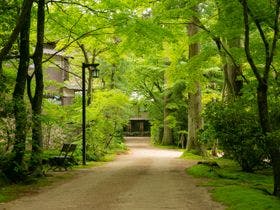 静かな森と明治・大正離れの宿 環翠楼