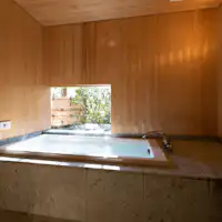 Kamar mandi Kamakura cocon