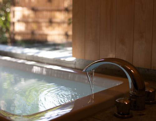 Kamakura cocon 101 bathroom