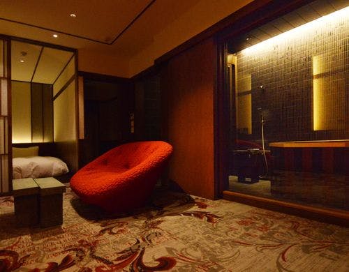 TERRACE SUITE