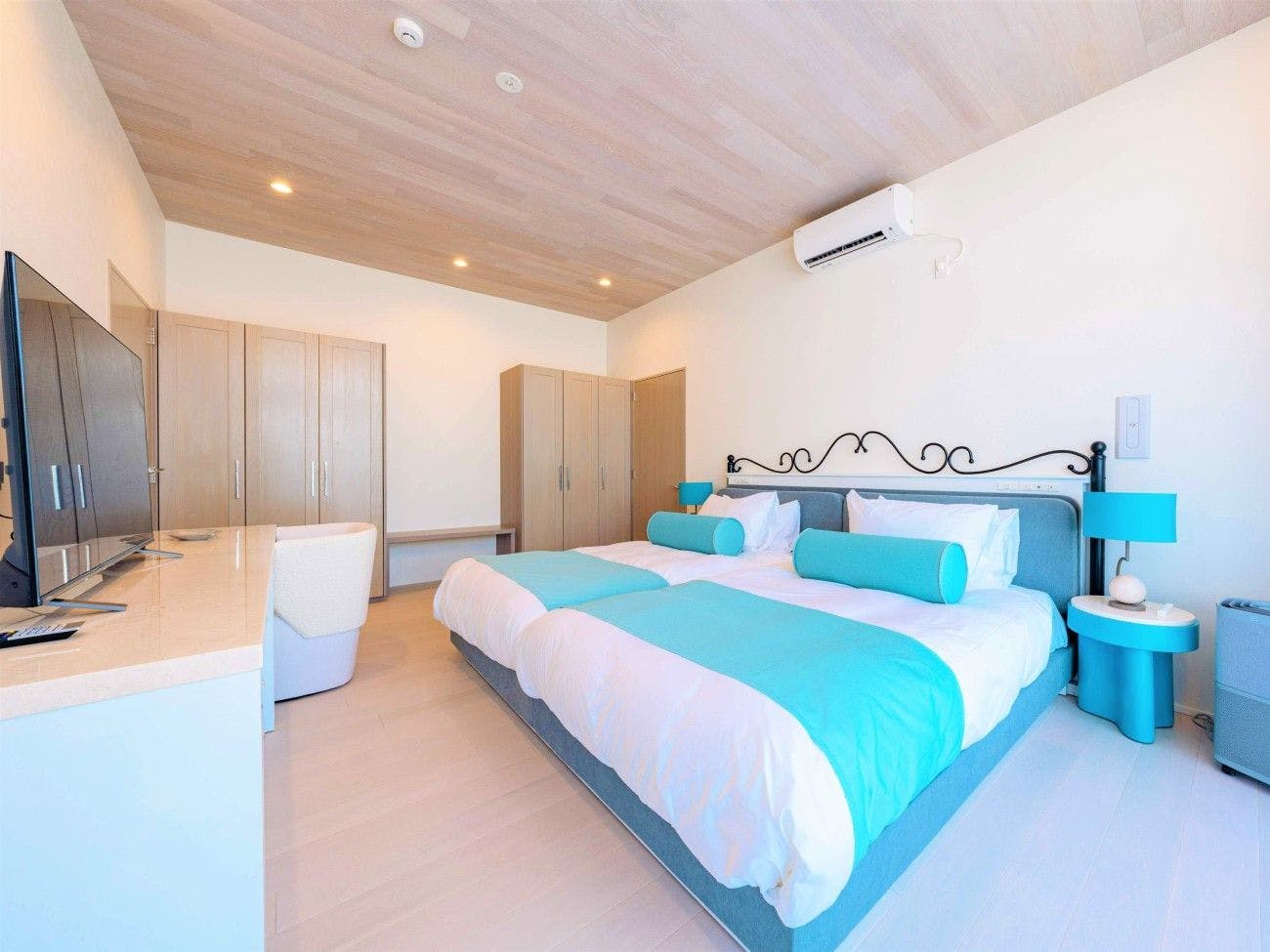 รอยัลสวีทวิลล่าพรีเมียม