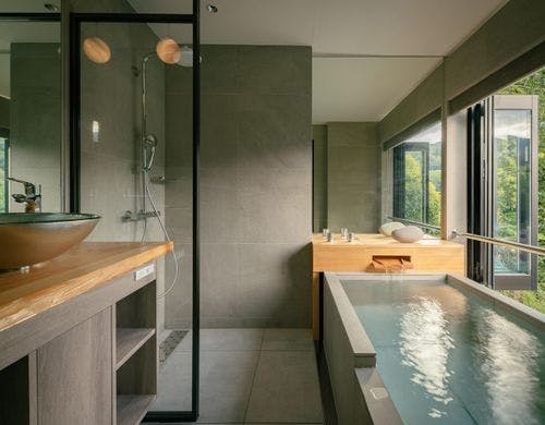 【高台の部屋】