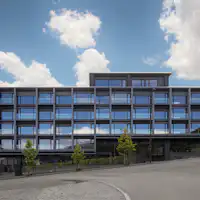 ภายนอก (ฤดูร้อน)