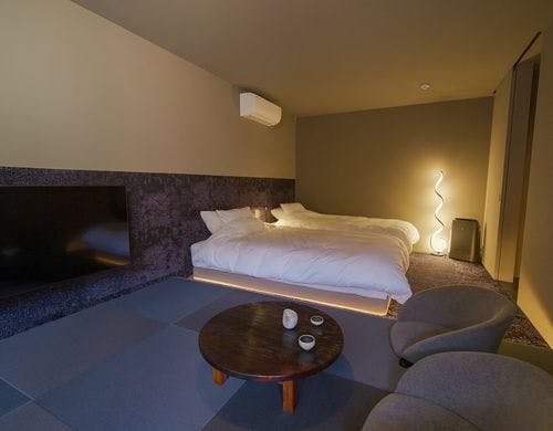 room1　源泉かけ流し露天風呂付客室。