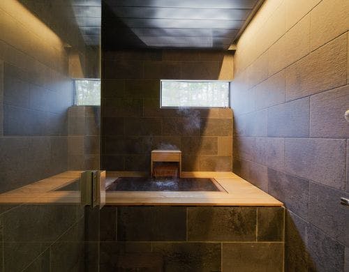 room3源泉かけ流し風呂付客室。48平米