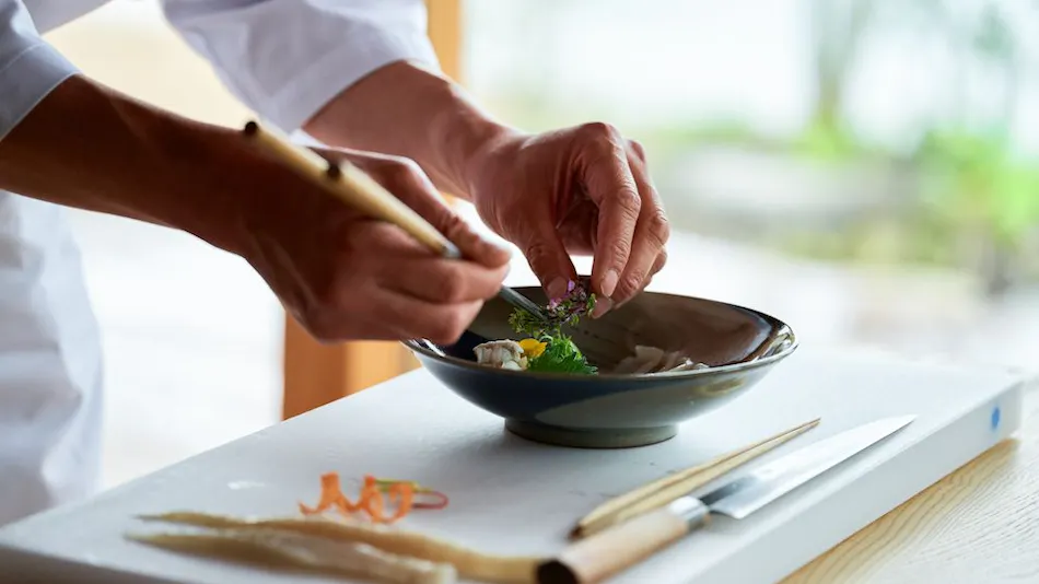 Wakasa Kajitsu: An Inn to Enjoy the Sea, Cuisine, and Culture of Miketsukuni Wakasa