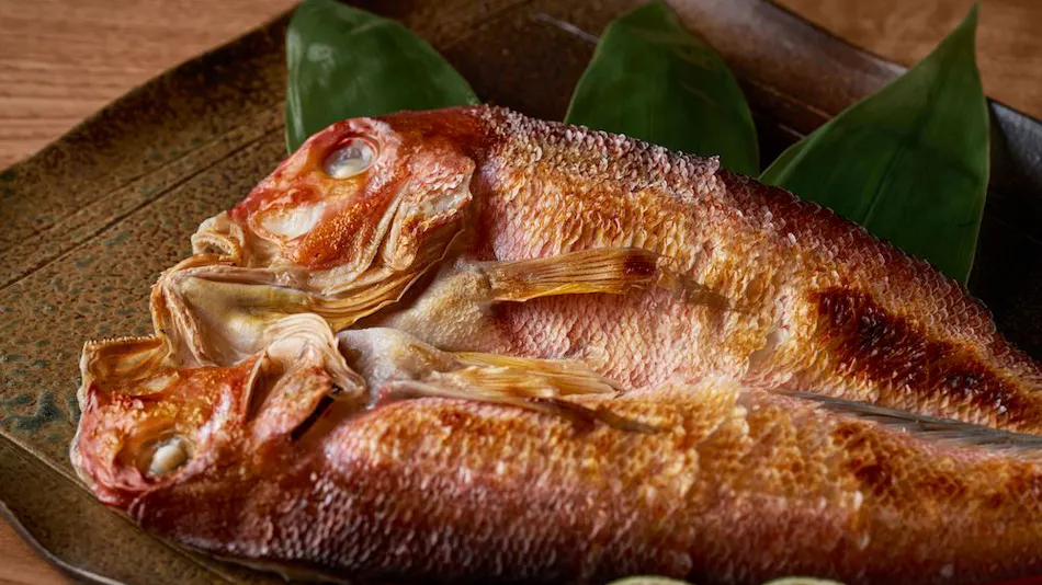 Wakasa Kajitsu: An Inn to Enjoy the Sea, Cuisine, and Culture of Miketsukuni Wakasa