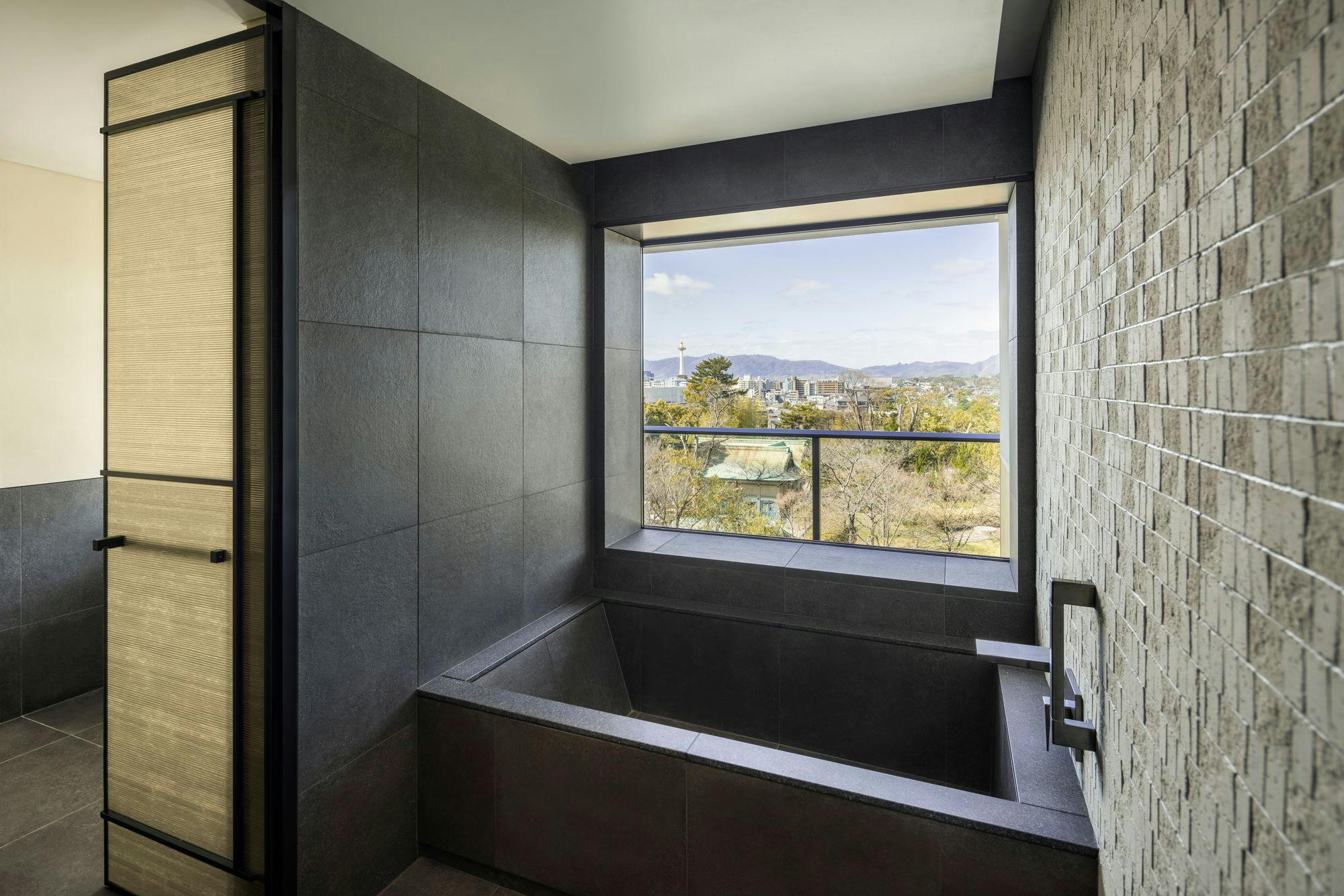 デラックス スイート ガーデン バスルーム