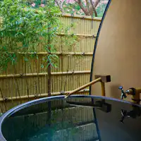 Kamar khusus gaya Jepang dan Barat