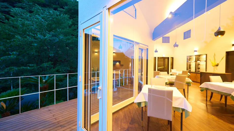 Mastlamp: A Small Hotel with Natural Hot Spring Flow