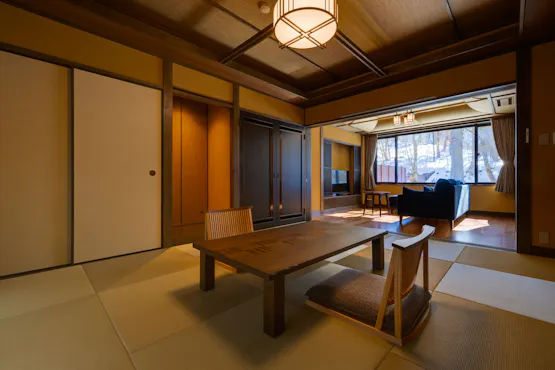 ■和室10畳+リビング■