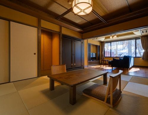 ■1階和室 10畳＋リビング■