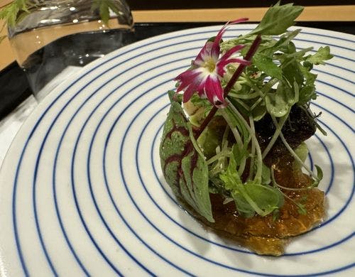 うすい豆のわらび餅旨みジュレ添え