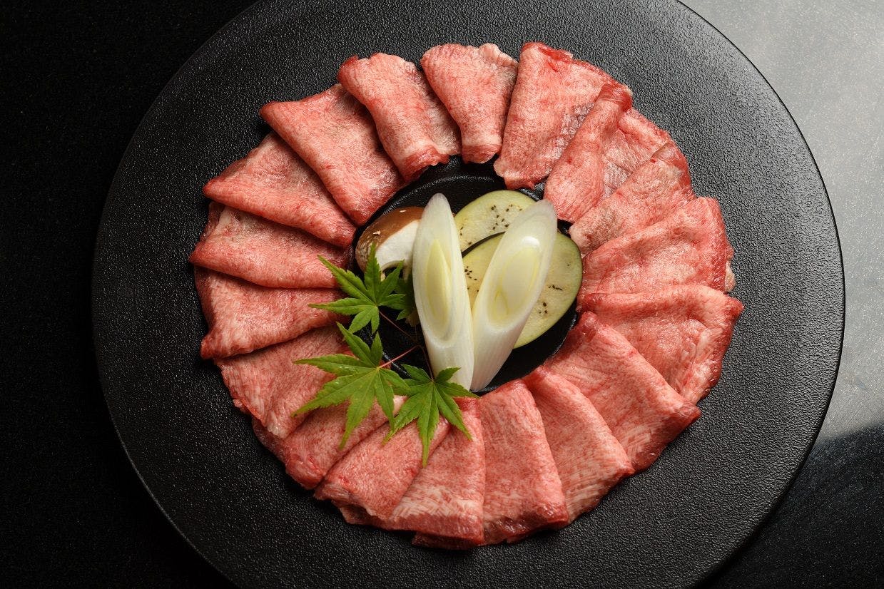 ชุดอาหารไคเซกิเทปปัน S ลิ้นวัวดำเซนได (ภาพตัวอย่าง)