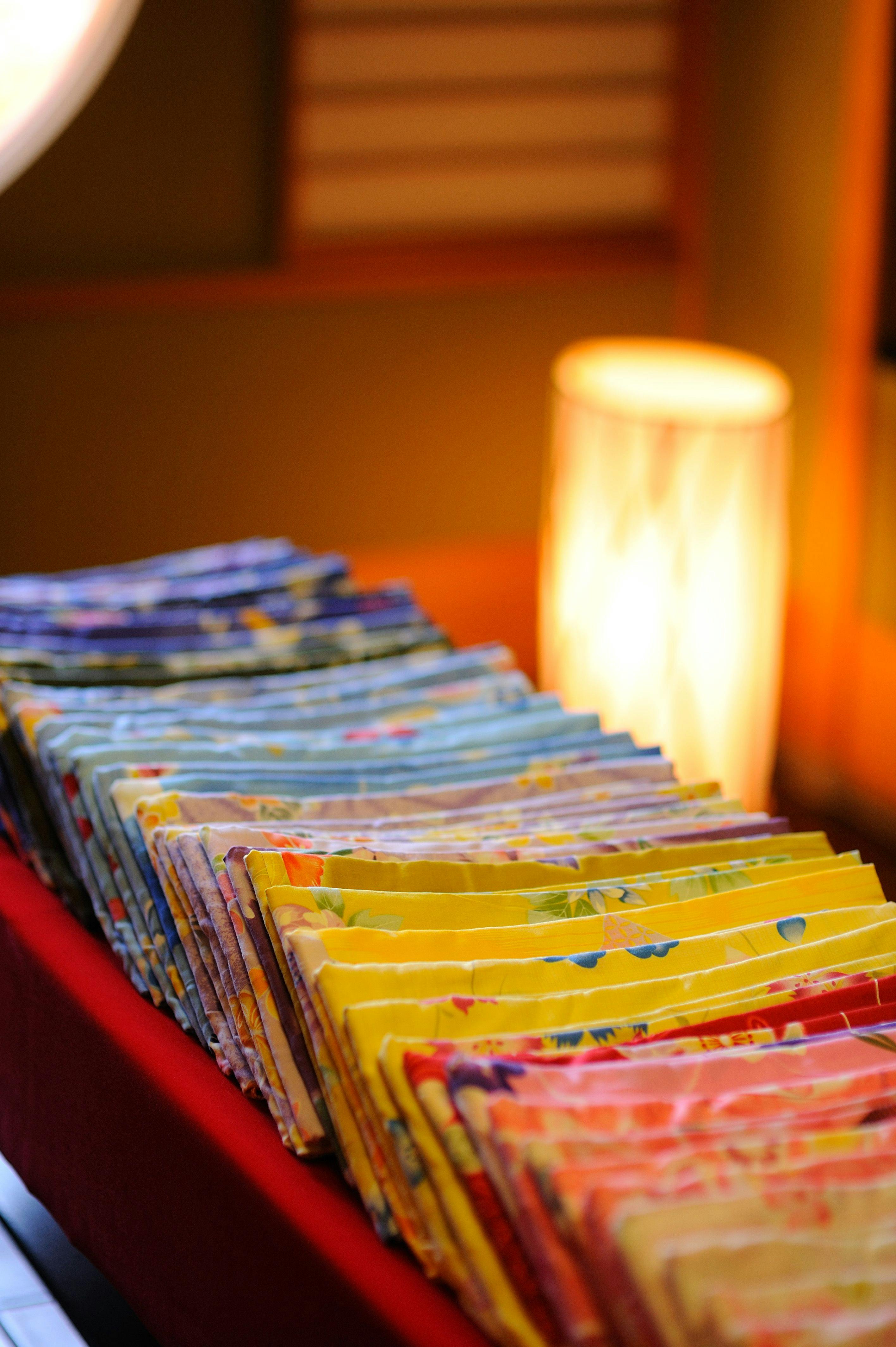 ผู้หญิงสามารถเลือกชุดยูกาตะสีได้