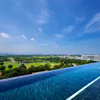 สระว่ายน้ำอินฟินิตี้