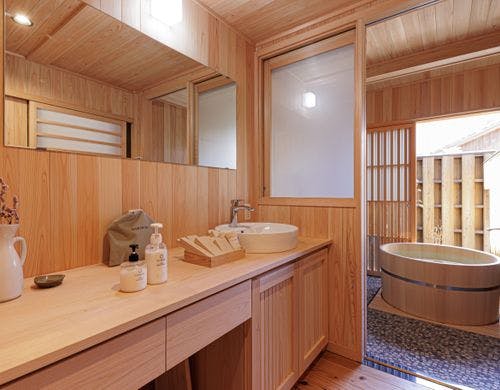 ―朝熊 ASAMA 101号室ー