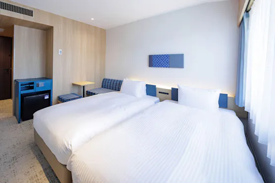 ซูพีเรีย ทวิน