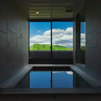 十勝岳連峰を眺めながら愉しめる温泉