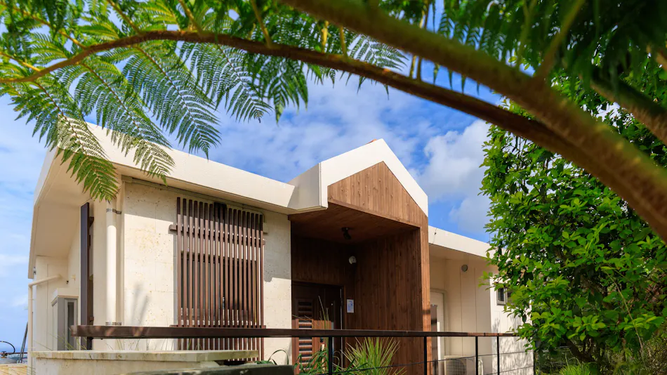 ESQVA THE HEAVENS OKINAWA