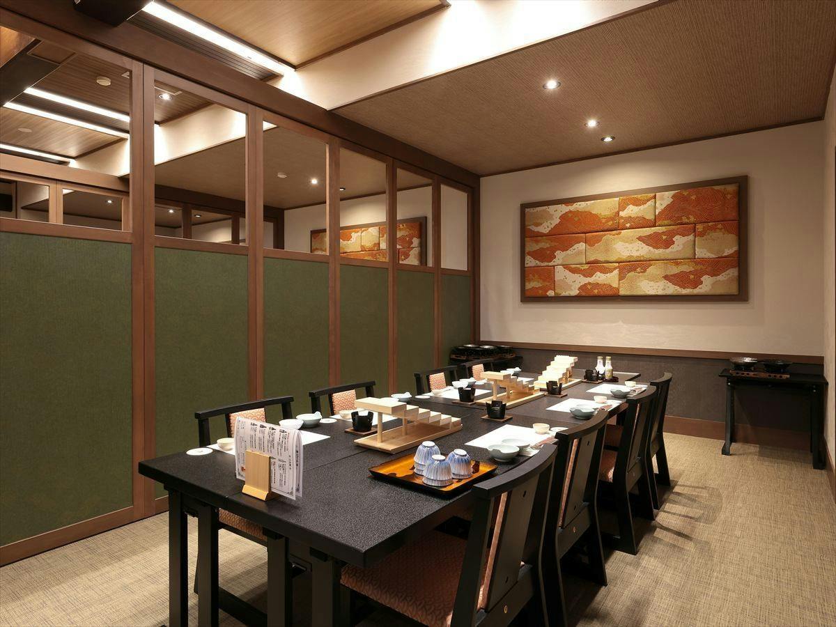 Kishigon Ryokan ~ Adjacent to Stone Steps Street, Rare Hot Spring "Golden Water" Inn ~