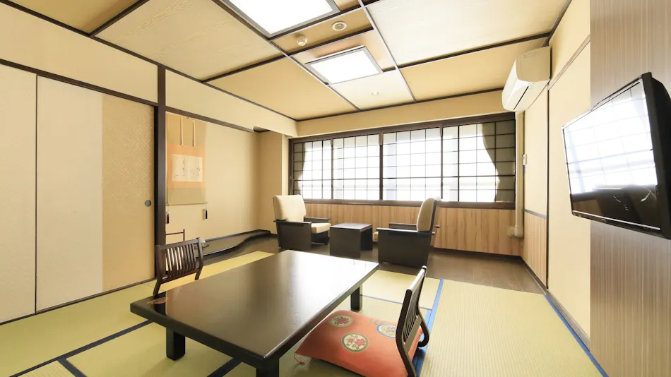 Kishigon Ryokan ~ Adjacent to Stone Steps Street, Rare Hot Spring "Golden Water" Inn ~