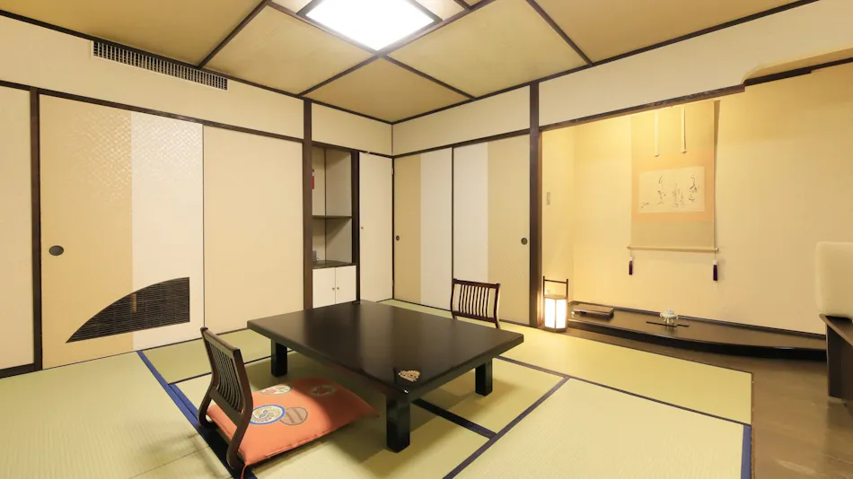 Kishigon Ryokan ~ Adjacent to Stone Steps Street, Rare Hot Spring "Golden Water" Inn ~