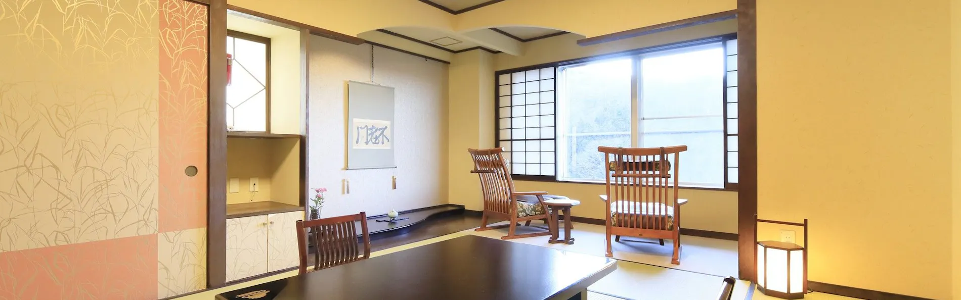 岸権旅館 ~ 石段街隣接 希少源泉「黄金の湯」の宿 ~