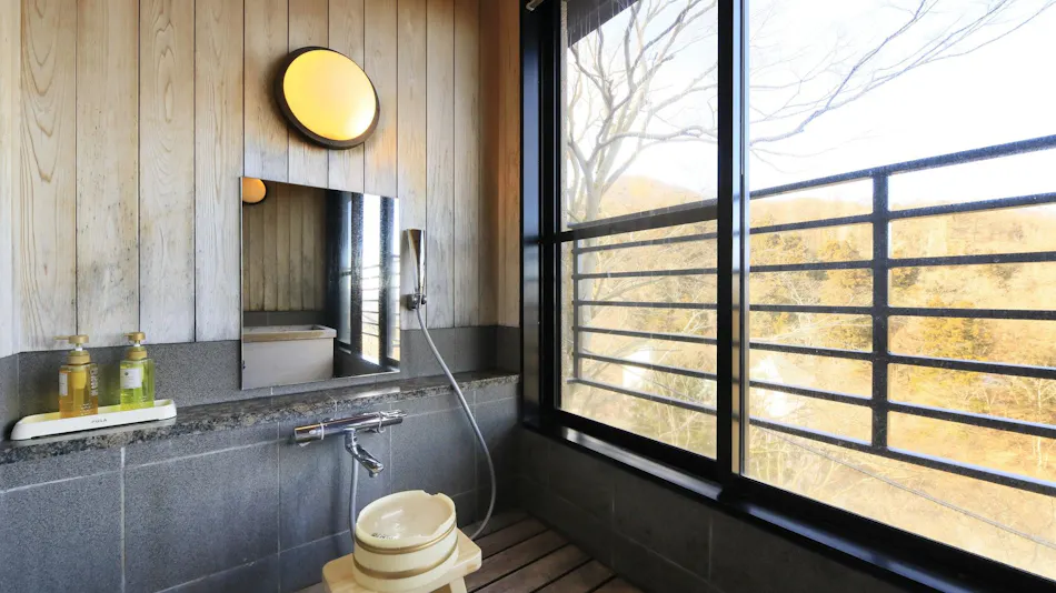 Kishigon Ryokan ~ Adjacent to Stone Steps Street, Rare Hot Spring "Golden Water" Inn ~