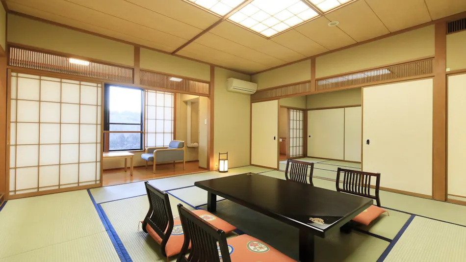 Kishigon Ryokan ~ Adjacent to Stone Steps Street, Rare Hot Spring "Golden Water" Inn ~