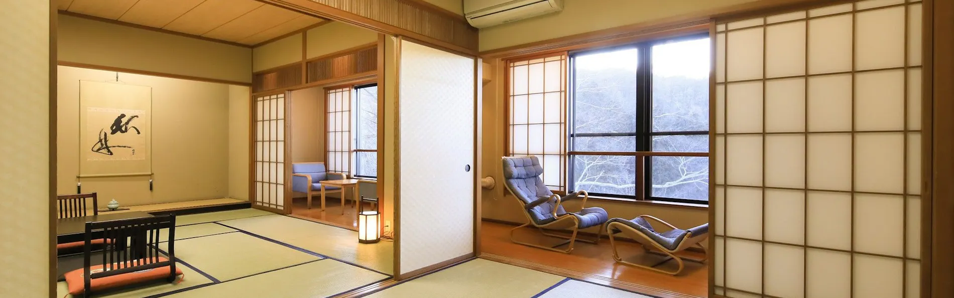 岸権旅館 ~ 石段街隣接 希少源泉「黄金の湯」の宿 ~